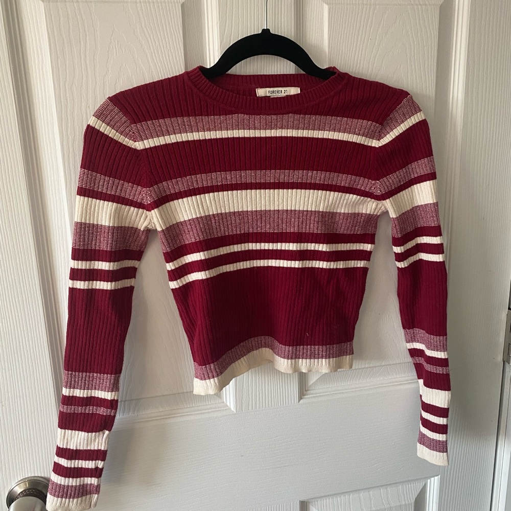 Forever 21 Red & White Long Sleeve Sweater Size S
